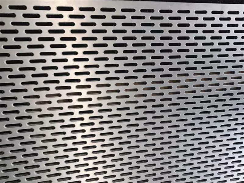 Oval Titanium Perforated Sheet